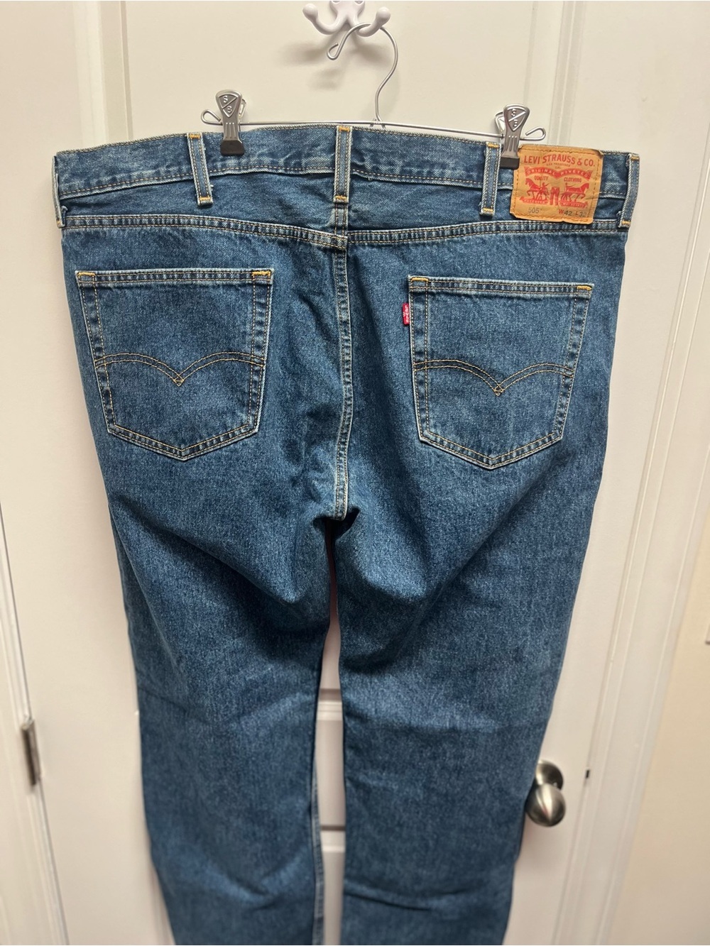 Levi's 505 Regular Fit Straight Leg Jeans Mens W42 L32 Medium Dark Wash Cotton - Picture 3 of 11